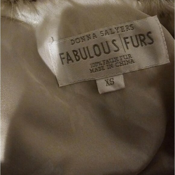 Donna Salyers Fabulous Furs XS Apres Ski Silver Fox Faux Fur Vest - Picture 7 of 7